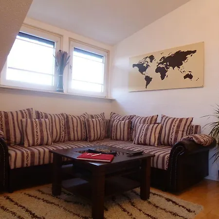 Airport Apartment Düsseldorf Zimmer foto